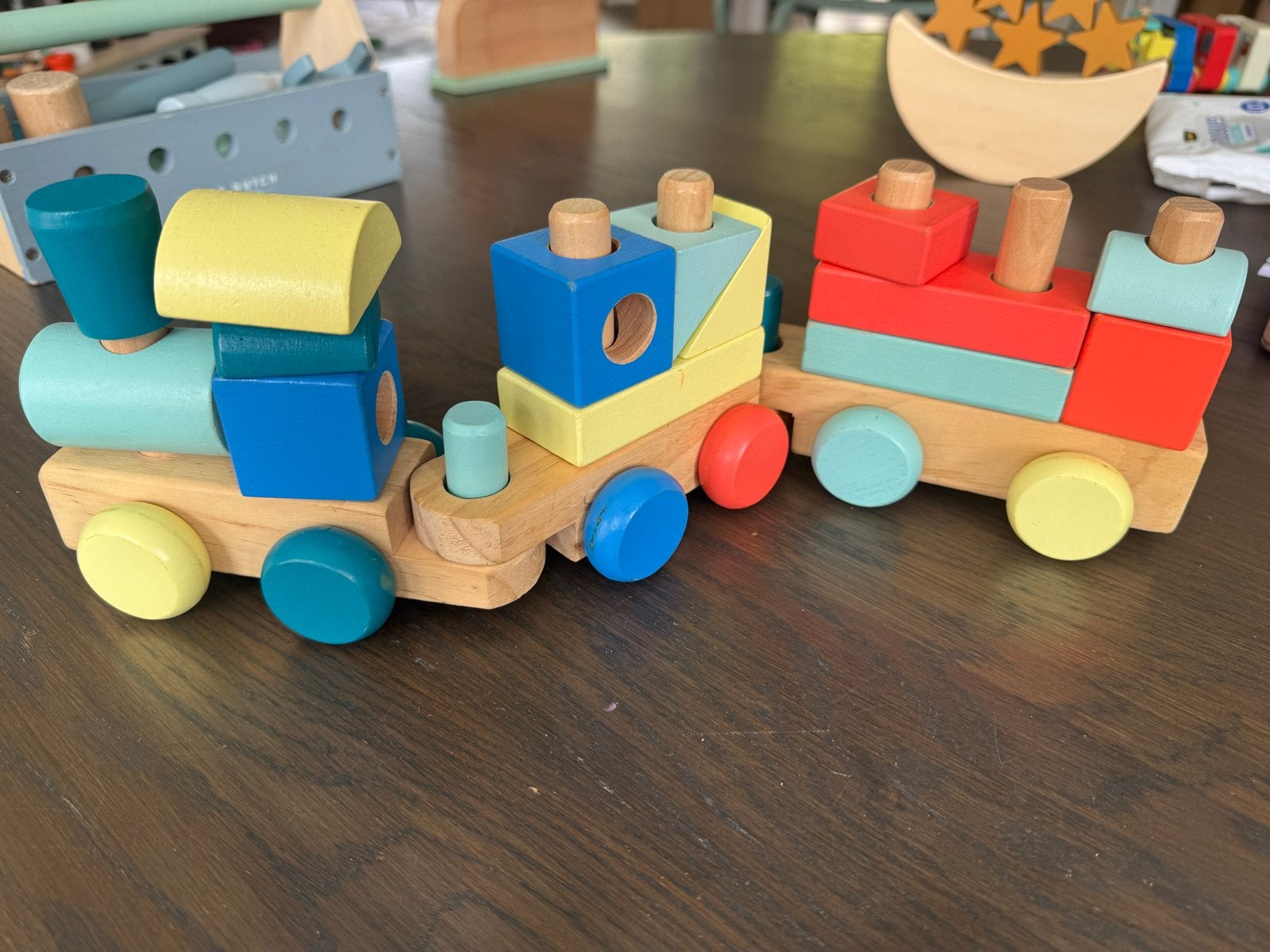 Houten trein HEMA met stapelblokken, Ophalen of Verzenden, Zo goed als nieuw, Jongen of Meisje