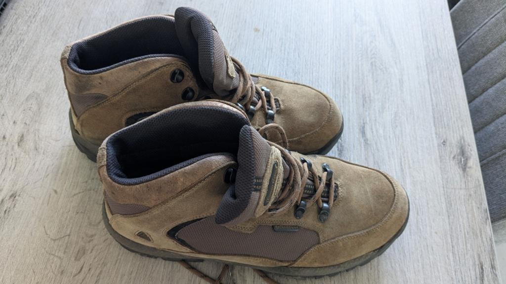 Bergschoenen Human Nature maat 43, Ophalen of Verzenden, Zo goed als nieuw, Schoenen