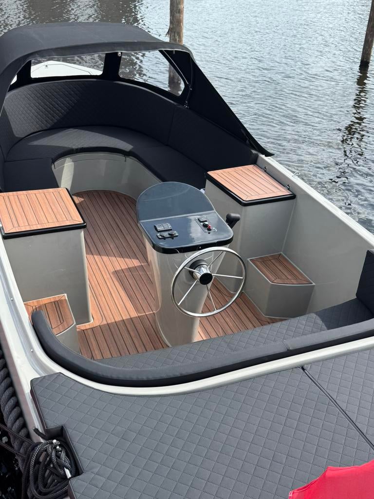 Maassloep 540XL honda 15pk luxe opties, Watersport en Boten, 10 tot 30 pk, Ophalen of Verzenden, Zo goed als nieuw, 3 tot 6 meter