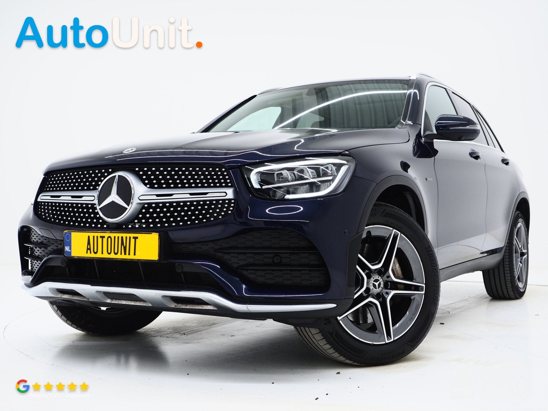 Mercedes-Benz GLC 300e 4MATIC AMG | Panoramadak | Leder | 36, Auto's, Gebruikt, Zwart, 4 cilinders, Vierwielaandrijving