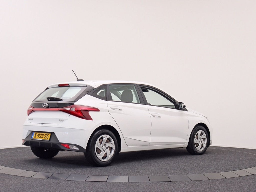 Hyundai i20 1.2 MPI i-Motion | DAB | Bluetooth | Dealer onde, Auto's, 4 cilinders, Wit, Bedrijf, Handgeschakeld