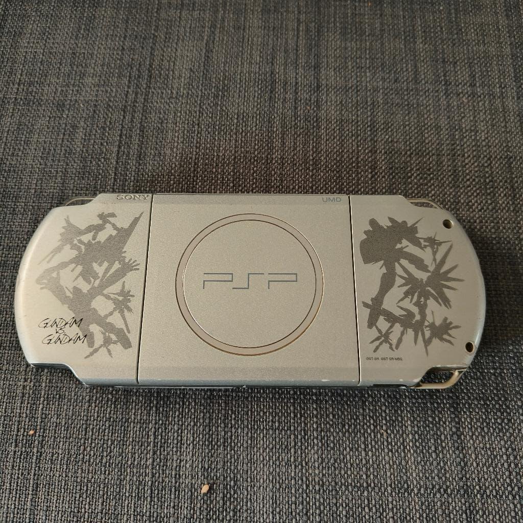 sony psp Gundam editie japanse import, Spelcomputers en Games, Gebruikt, Overige kleuren, Ophalen of Verzenden, Nvt