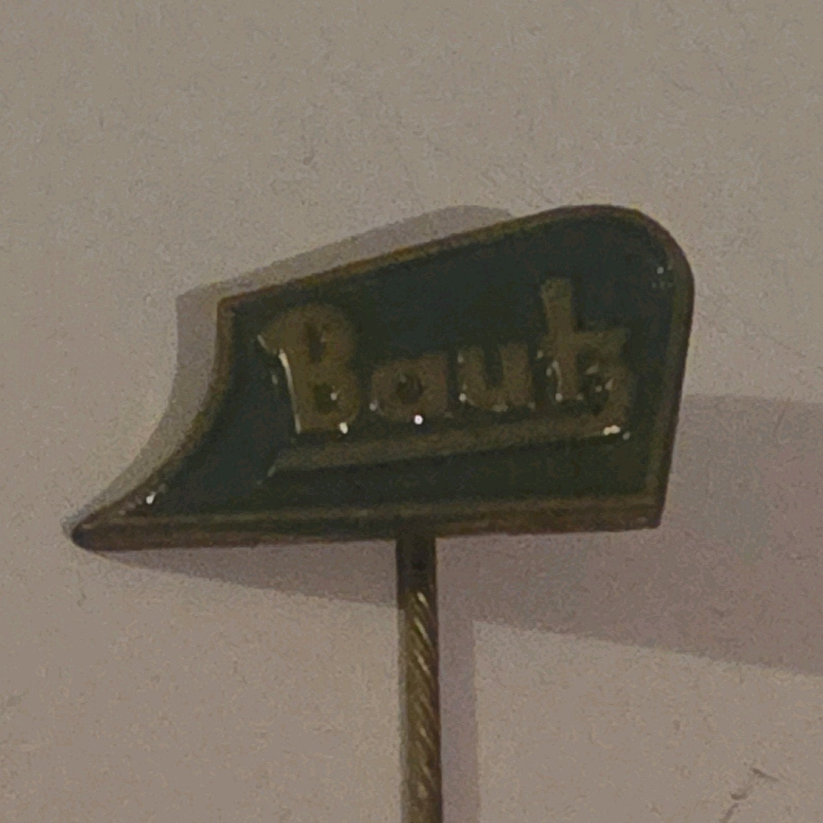 Vintage 'Bautz' Speldje - Zeldzaam Verzamelobject, Ophalen of Verzenden, Gebruikt, Merk, Speldje of Pin