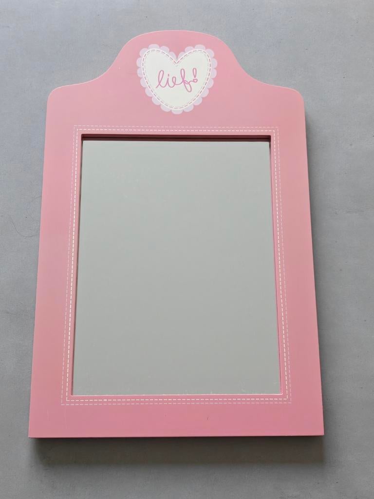 Leuke roze kinderspiegel met 'lief!' opdruk, Ophalen, Minder dan 50 cm, Zo goed als nieuw, Minder dan 100 cm