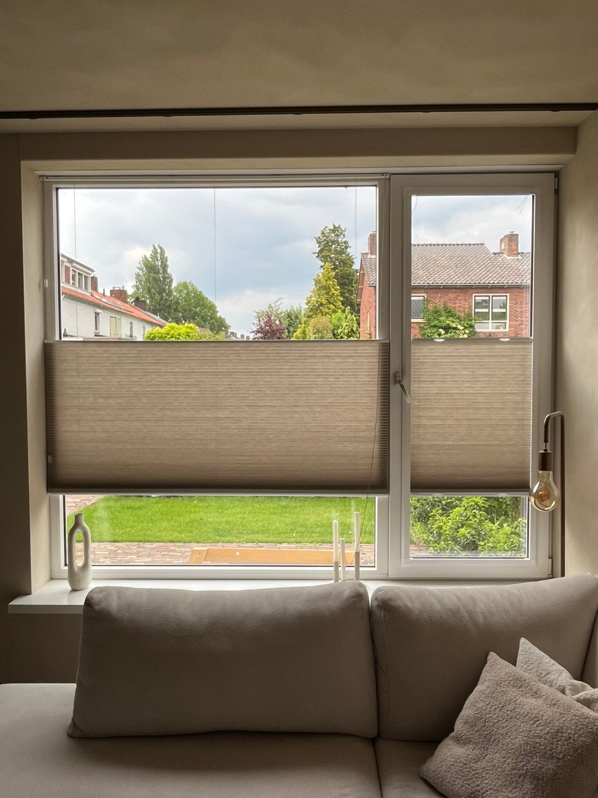 Nieuw Veneta Luxury plisségordijnen Greige Easyfix &Top Down, Ophalen, Zo goed als nieuw, Beige
