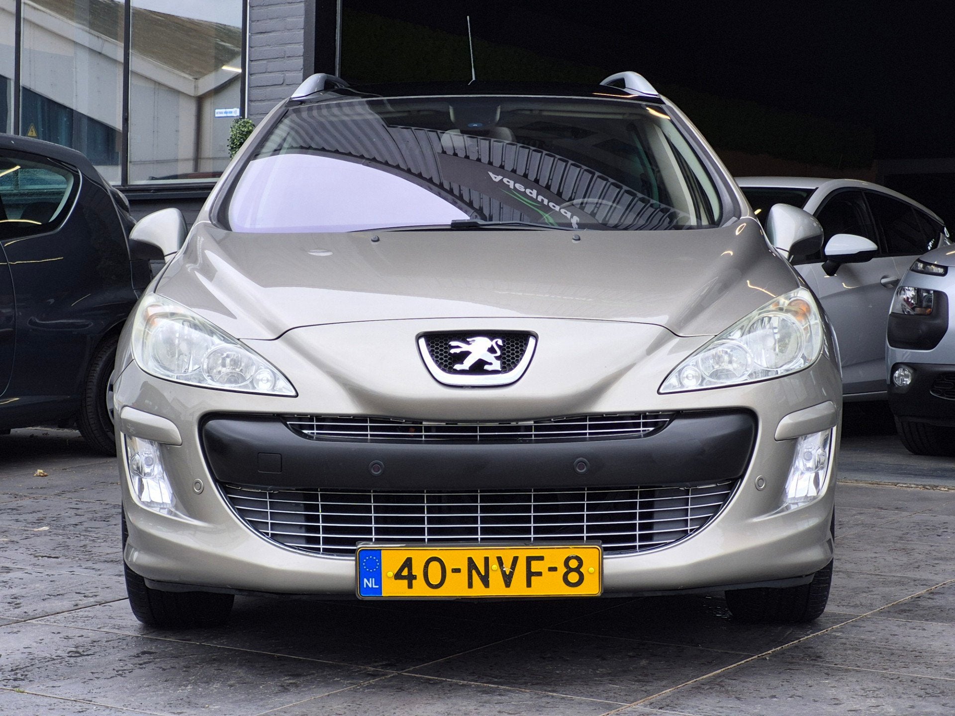 Peugeot 308 SW 1.6 VTi Signature|PANO|Trekhaak|PDC|Cruise, Voorwielaandrijving, Euro 5, Stof, Gebruikt