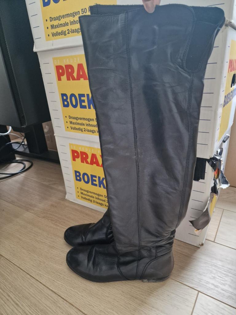 Amigo zwarte leren laarzen hoge laarzen kaplaarzen maat 38, Kleding | Dames, Schoenen, Ophalen of Verzenden, Zo goed als nieuw