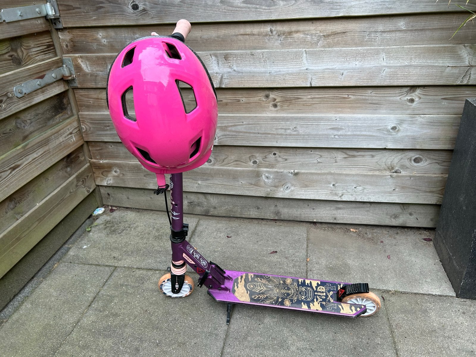 Oxelo step met roze helm - Gebruikt, Fietsen en Brommers, Steps, Ophalen, Gebruikt, Gewone step