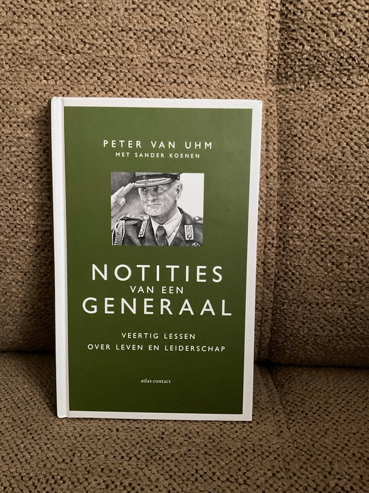 Notities van een Generaal - Peter van Uhm, Ophalen of Verzenden, Zo goed als nieuw