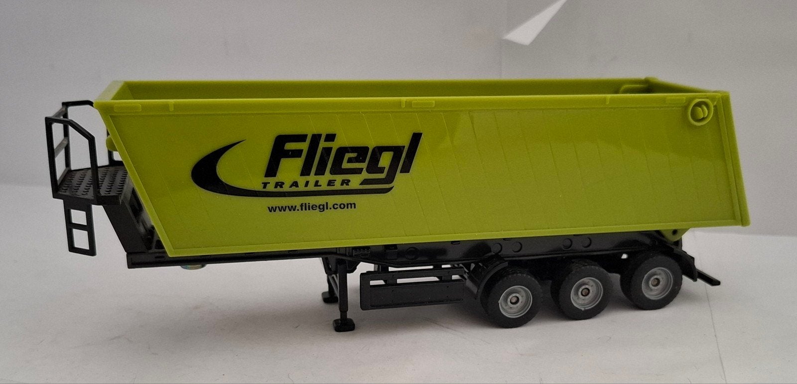 1949 Fliegl Trailer., Hobby en Vrije tijd, Ophalen of Verzenden, Bus of Vrachtwagen, SIKU