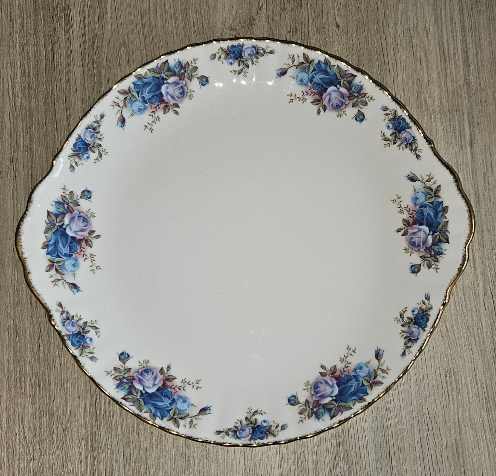 Royal Alberts Moonlight Rose gebaksbord 31,5cm bij 29cm, Ophalen of Verzenden