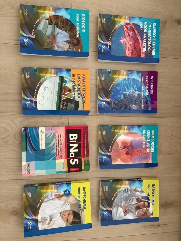 Boeken en labbenodigdheden voor analistenopleiding, Ophalen of Verzenden, Beta, Zo goed als nieuw, MBO