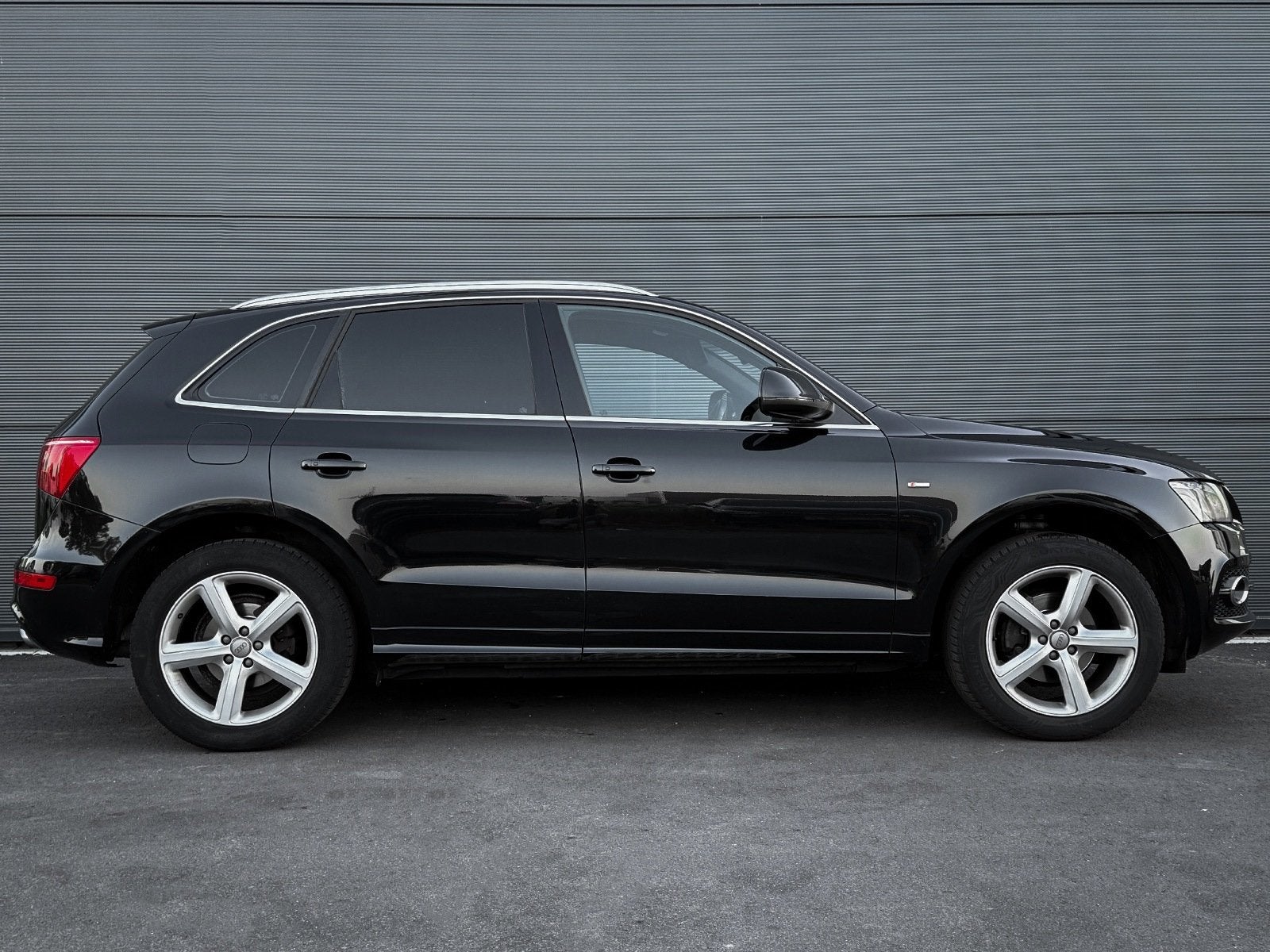 Audi Q5 2.0 TFSI quattro S Line, Bang and Olufsen, Trekhaak,, Auto's, Keurmerk '100% Onderhouden', Euro 5, Gebruikt, Zwart