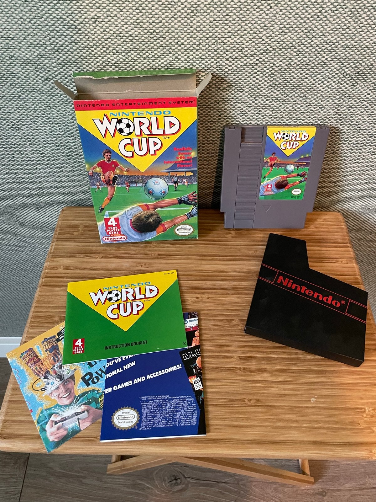 Nintendo World Cup NES Compleet in Doos (CIB), Gebruikt, 2 spelers, Eén computer, Ophalen of Verzenden