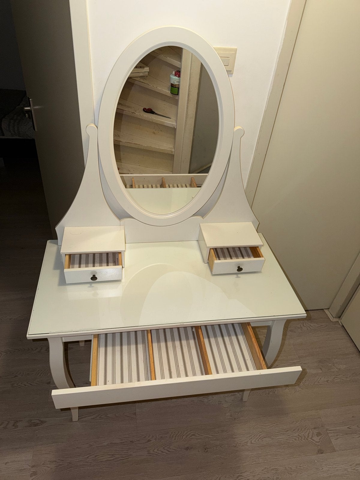 Witte kaptafel met spiegel en lades IKEA, Huis en Inrichting, Tafels | Kaptafels, Ophalen, Gebruikt, 100 tot 150 cm, 50 tot 100 cm