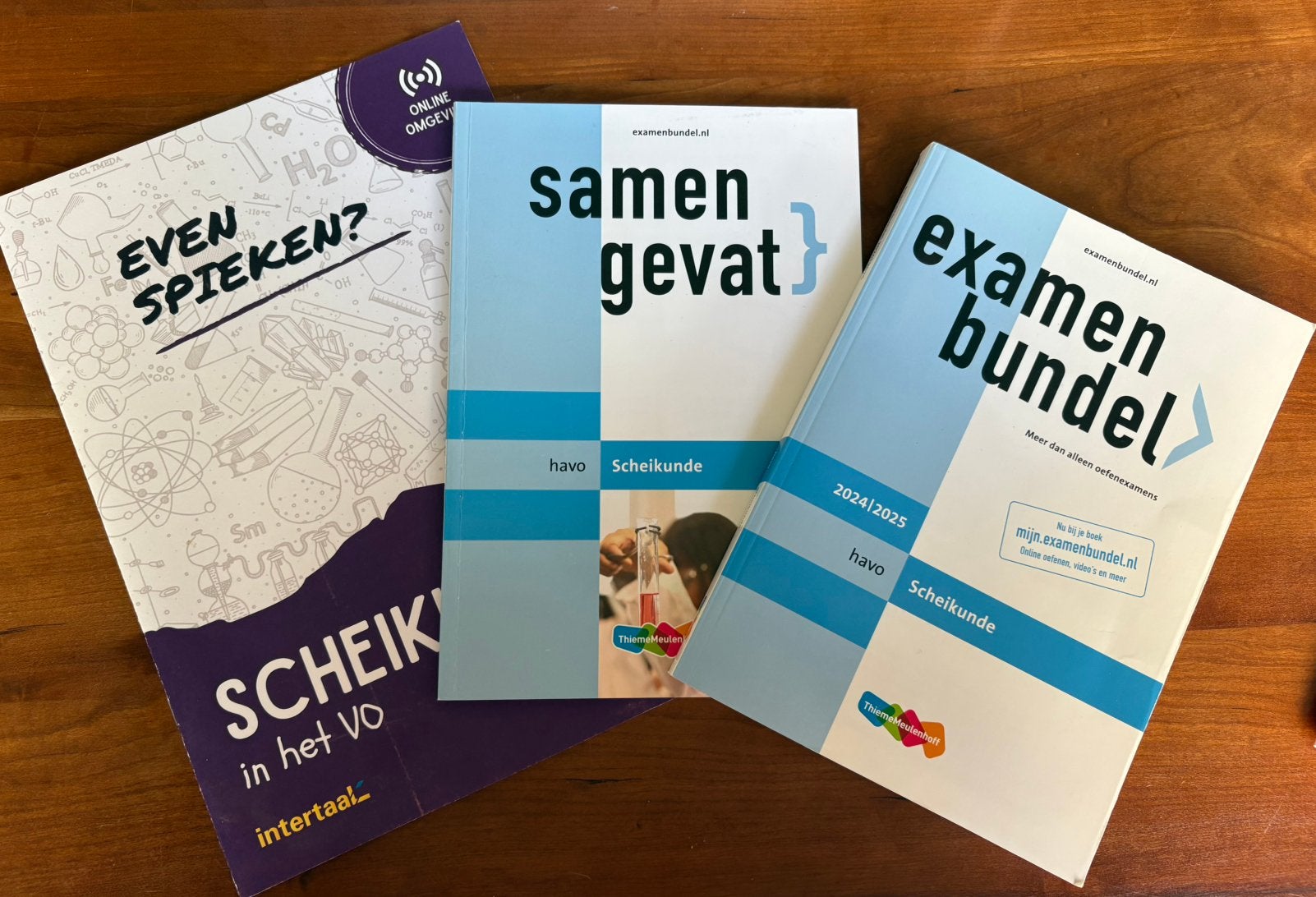 Scheikunde boeken HAVO: Examenbundel, Samengevat & Spieken, Ophalen, Zo goed als nieuw, HAVO, Scheikunde