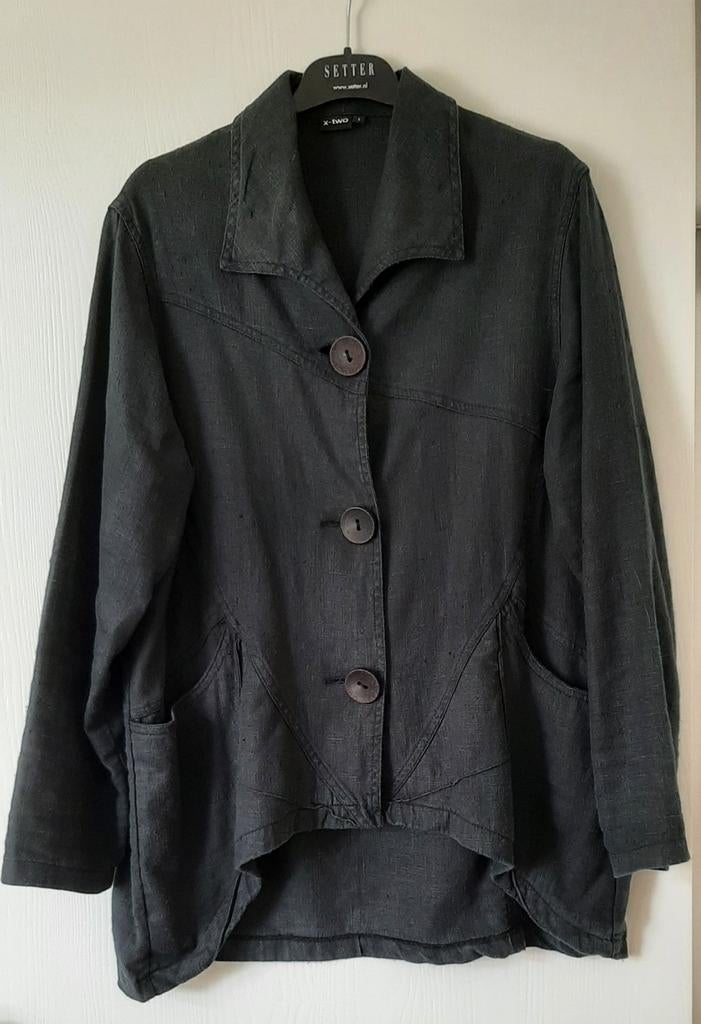 X-Two zwart linnen jasje met leuke details.Mt.2 44/46.Als nw, Kleding | Dames, Jasjes, Kostuums en Pakken, X-Two, Zwart, Ophalen of Verzenden
