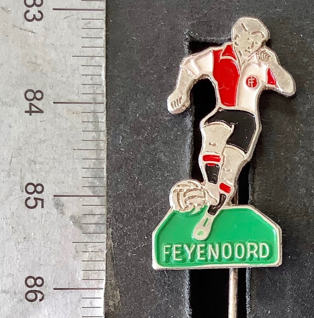 speld, Voetbal. Feyenoord, groen voetje (AW, Verzamelen, Speldjes, Pins en Buttons, Ophalen of Verzenden, Zo goed als nieuw, Sport