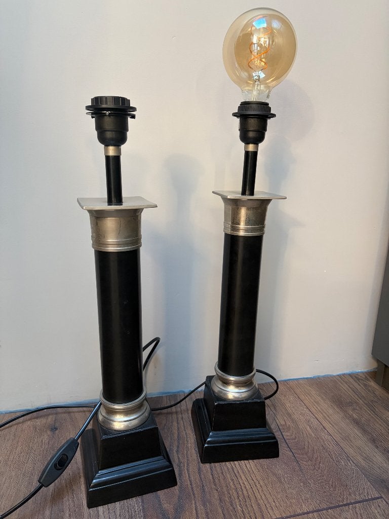 2 lampenvoeten. Nieuwkoop 300 eu per stuk!, Huis en Inrichting, Overige typen, Overige merken, Met schakelaar, Zo goed als nieuw
