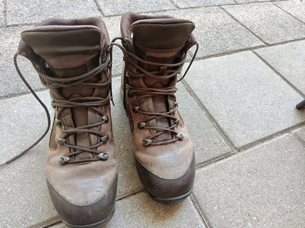 Lowa bergschoenen maat 44, Ophalen of Verzenden, Gebruikt, Schoenen