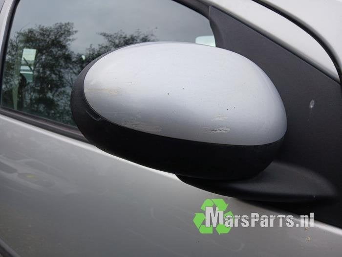 Buitenspiegel rechts van een Peugeot 107, Gebruikt, -, -, Ophalen of Verzenden