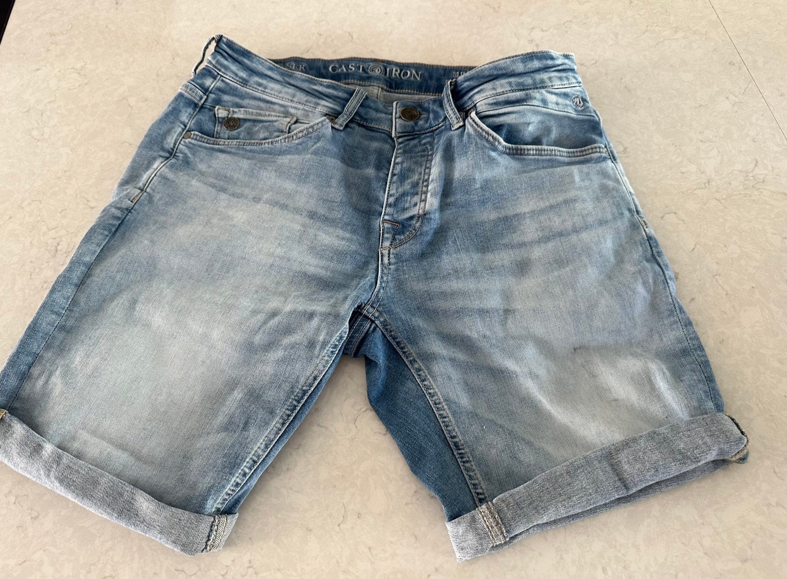 Cast Iron korte jeans Maat W 32, Ophalen of Verzenden, Zo goed als nieuw, Blauw, W32 (confectie 46) of kleiner