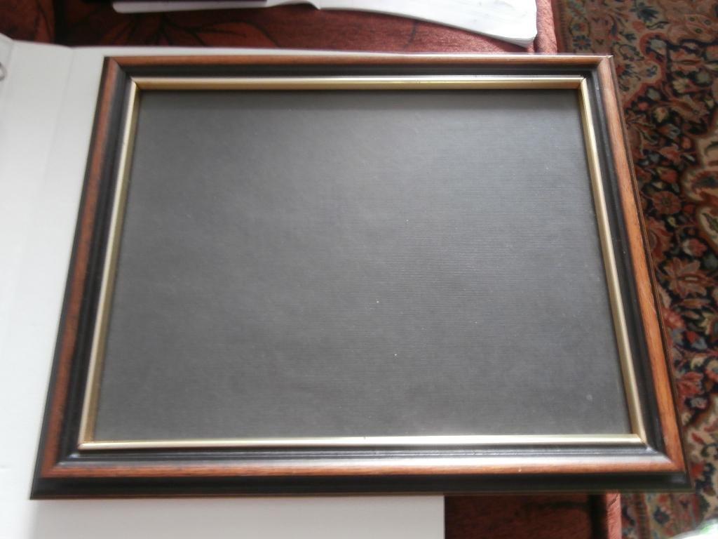 lijst  hout houten rand 28 x 21.5 Cm wissellijst fotolijst, Ophalen of Verzenden, Zo goed als nieuw