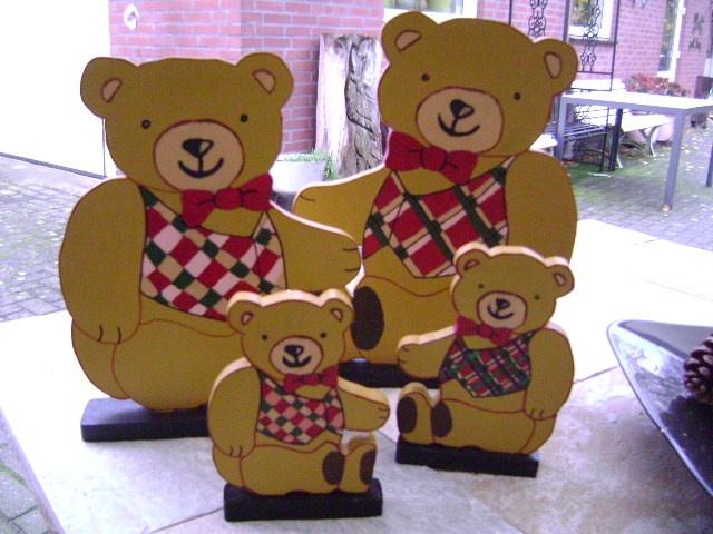Hout snijwerk - 3 tulpen en 4 beren, Ophalen of Verzenden, Zo goed als nieuw, Bruin, Vintage
