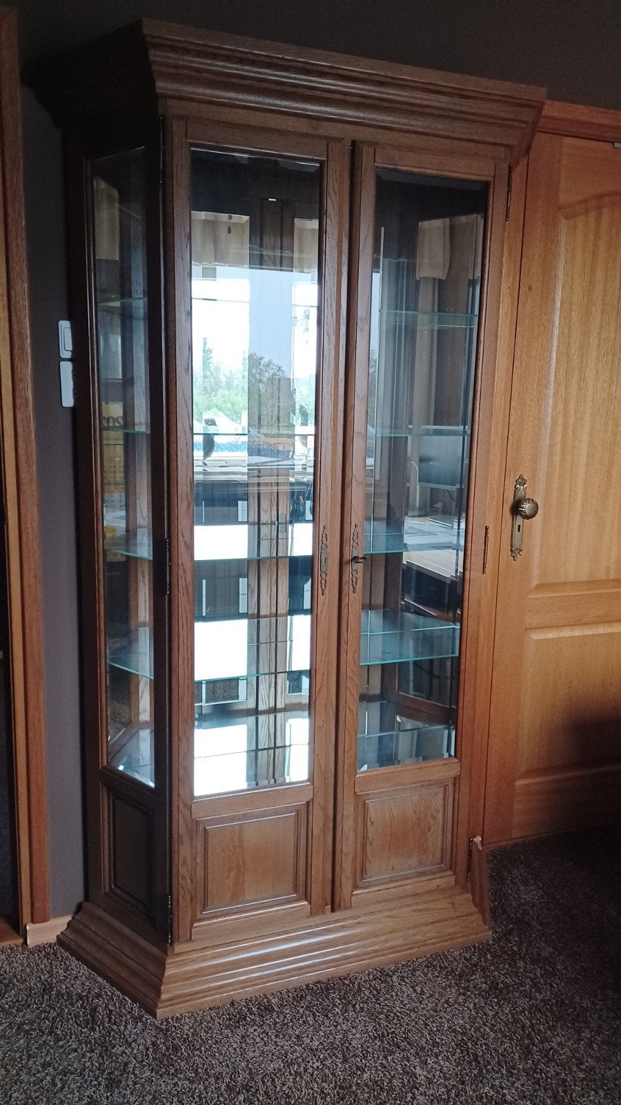Eiken vitrinekast met glazen deuren en planken, Ophalen, Met deur(en), 100 tot 150 cm, Glas