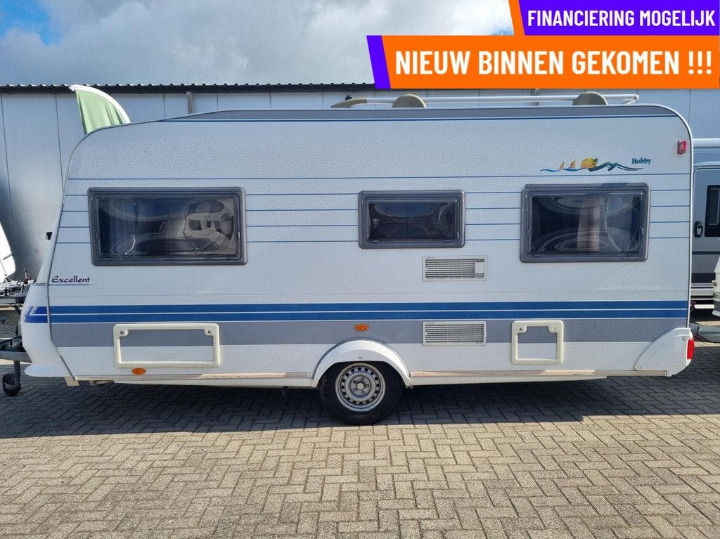 Hobby EXCELLENT EASY 460 UFE FRANSBED + VOORTENT + DOUCHE, Caravans en Kamperen, Caravans, Rondzit, Hobby, Serviceluik, Bedrijf
