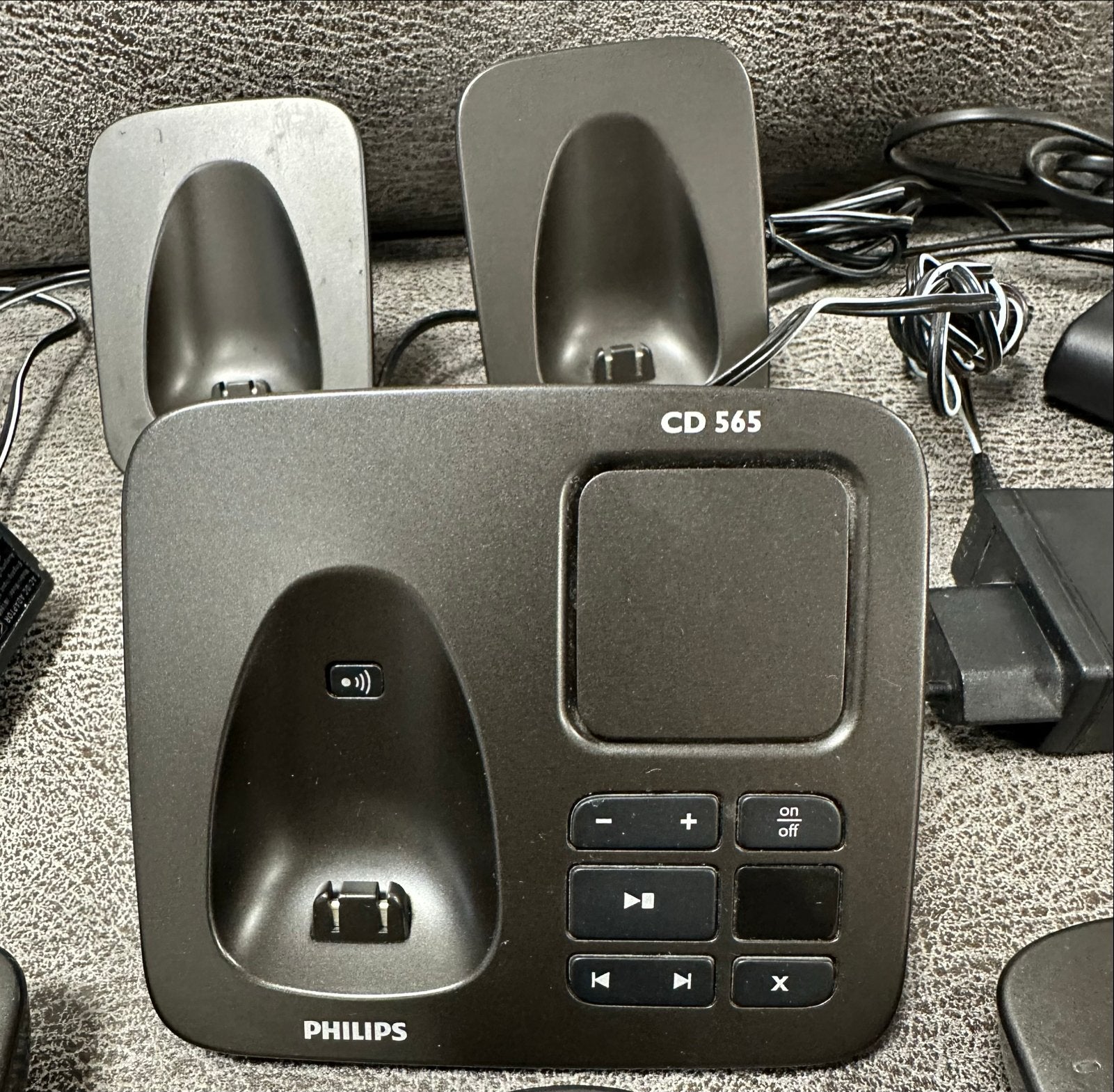 Philips CD 565 Dect Telefoonset met 3 Handsets, Telecommunicatie, Vaste telefoons | Handsets en Draadloos, Ophalen of Verzenden