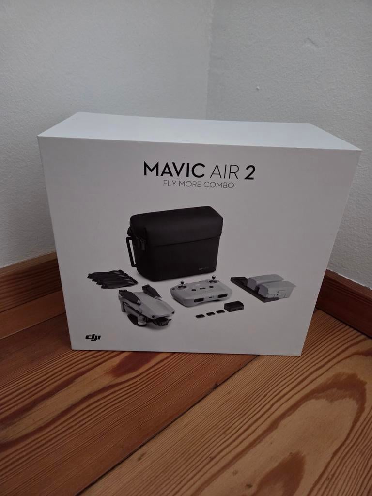 DJI Mavic Air 2 Fly More Combo - Zo goed als nieuw, Cameradrone, 5 tot 10 kilometer, 15 tot 30 minuten, Zo goed als nieuw