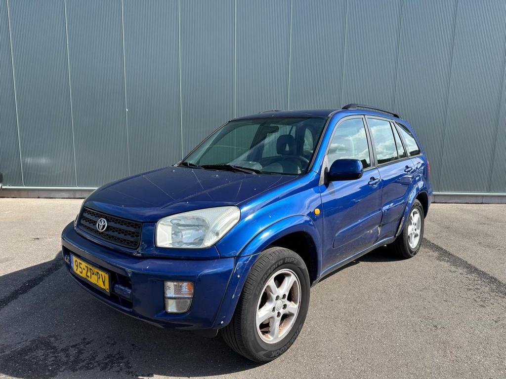 Toyota RAV4 2.0-16V VVT-i Luna 4WD | AIRCO ! (bj 2001), Auto's, Toyota, 1998 cc, 4 cilinders, 150 pk, Blauw