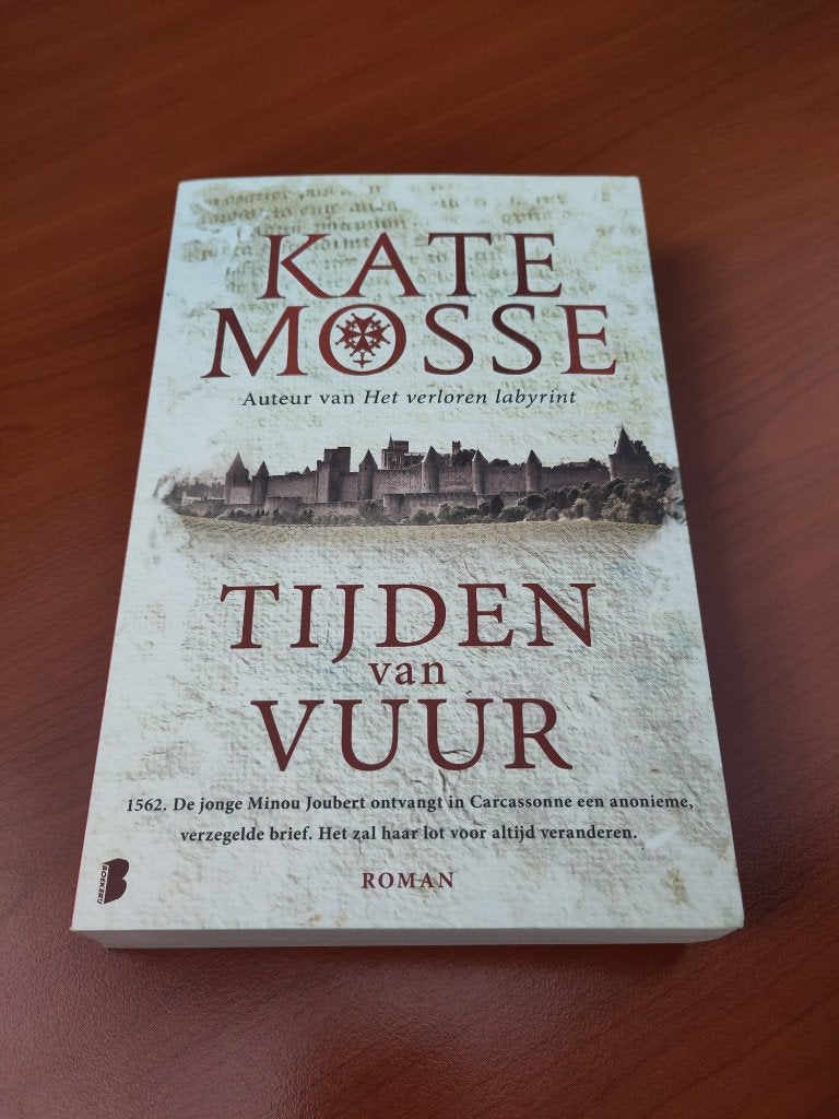 Tijden van Vuur, Kate Mosse - uitstekende staat, Boeken, Ophalen of Verzenden, Zo goed als nieuw, Nederland, Kate Mosse