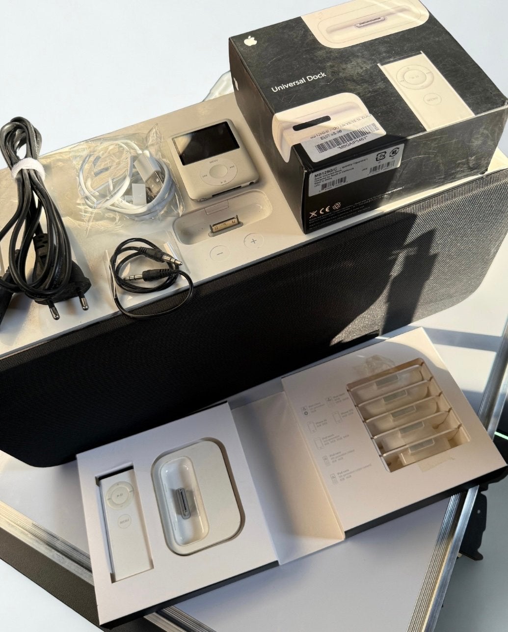 Apple iPod Hi-Fi A1121 + iPod Nano 3 Complete Set, Gebruikt, Ophalen of Verzenden, Nano, Zilver