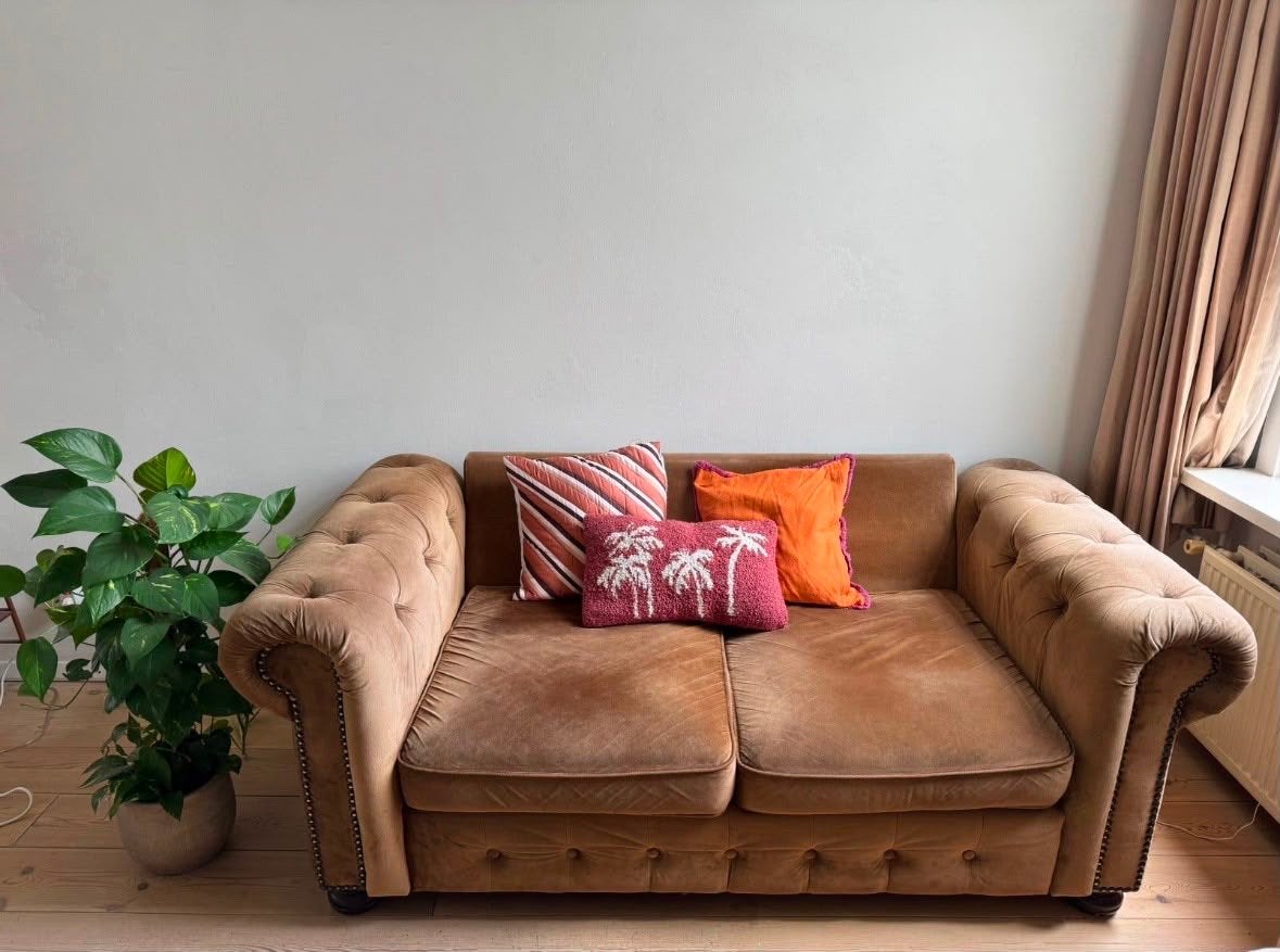Chesterfield 2-zitsbank in bruin fluweel, Ophalen, Gebruikt, 150 tot 200 cm, Tweepersoons