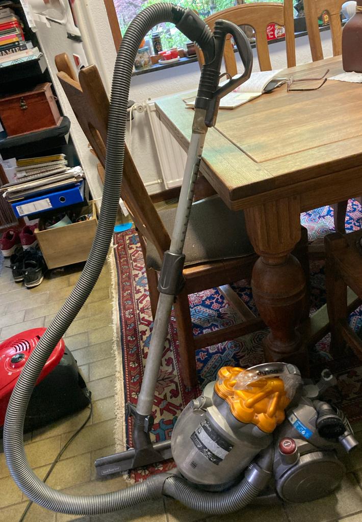 Dyson Sledestofzuiger dc19 dc 19, stofzuiger voor onderdelen, Ophalen of Verzenden, Dyson, Niet werkend, Reservoir