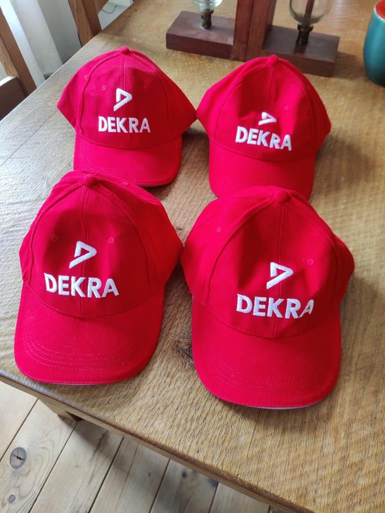 4x Dekra petten - Michael Schumacher editie, Dekra, One size fits all, Ophalen of Verzenden, Pet