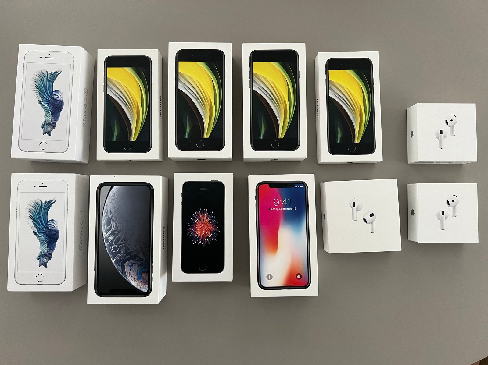 Diverse doosjes iPhones en AirPods, Zo goed als nieuw, Zonder simlock, Zonder abonnement, IPhone X