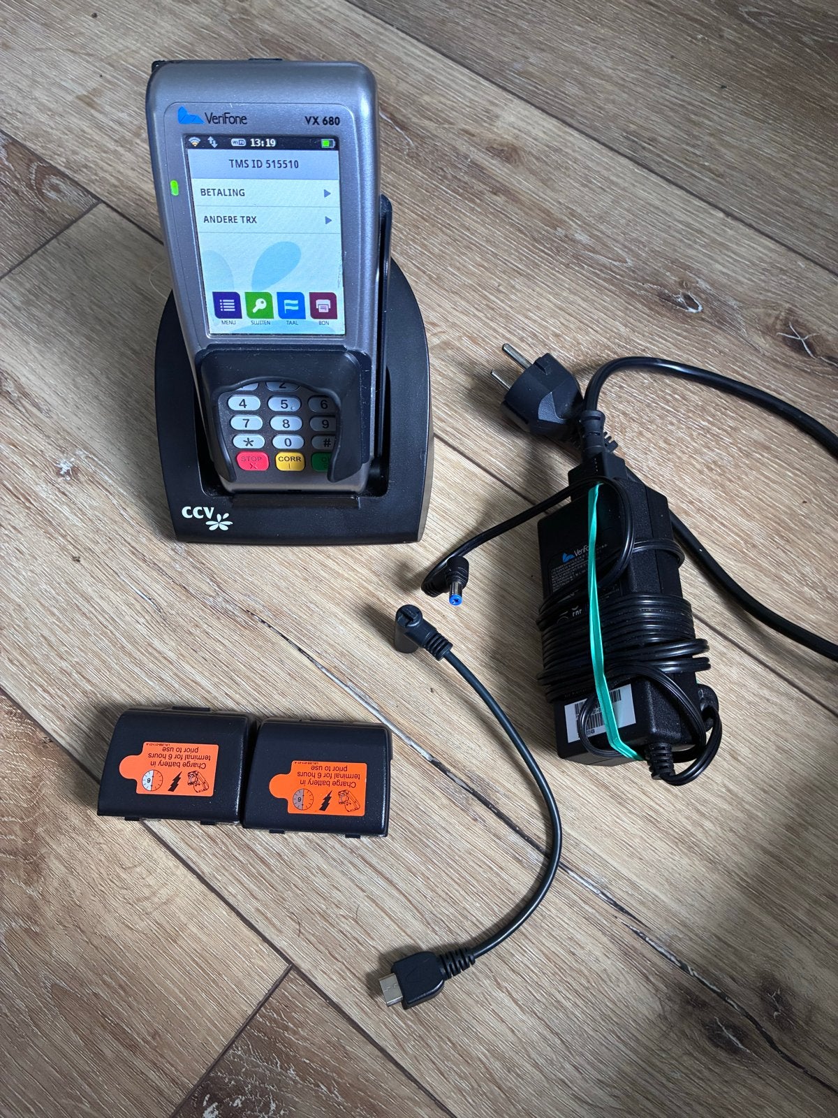 Verifone VX 680 Mobiele Pinautomaat met Docking Station, Verzamelen, Elektronische Apparatuur, Ophalen of Verzenden