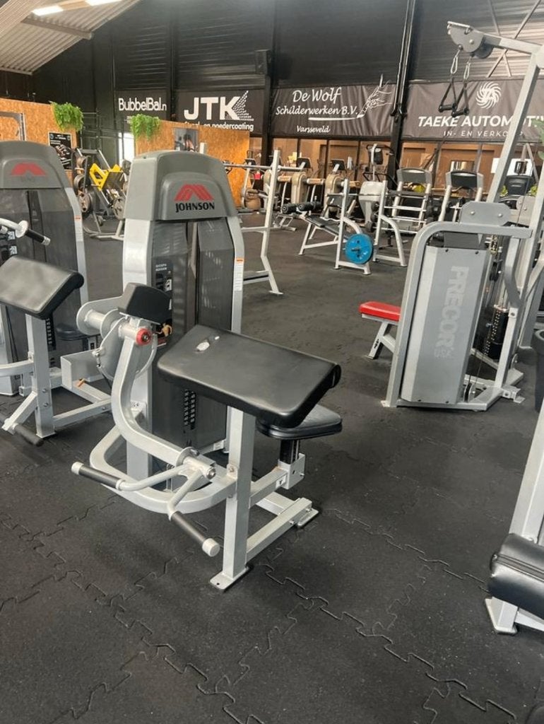 Foto 10 van 20 apparaten!! TechnoGym/Matrix/Johnson samen voor