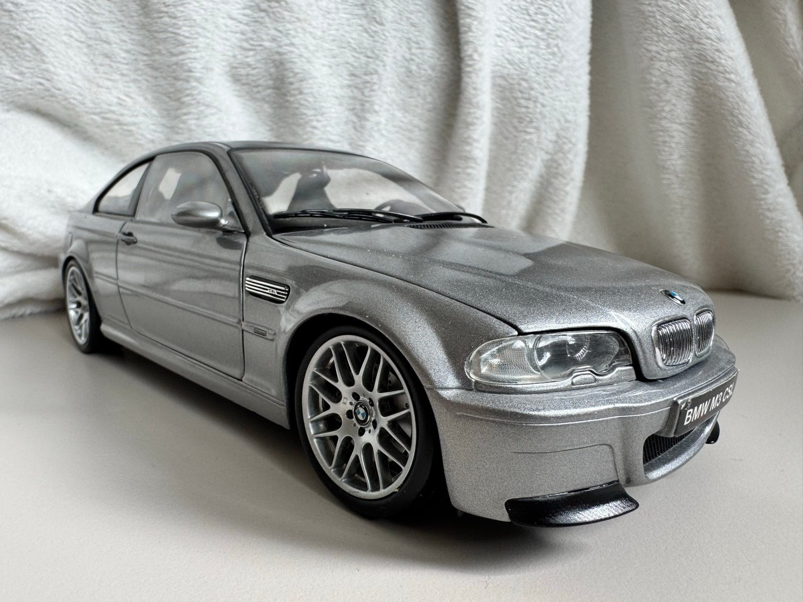 BMW E46 M3 CSL 1:18 Kyosho - Icoon met originele tas, Ophalen of Verzenden, Zo goed als nieuw, Auto, Kyosho