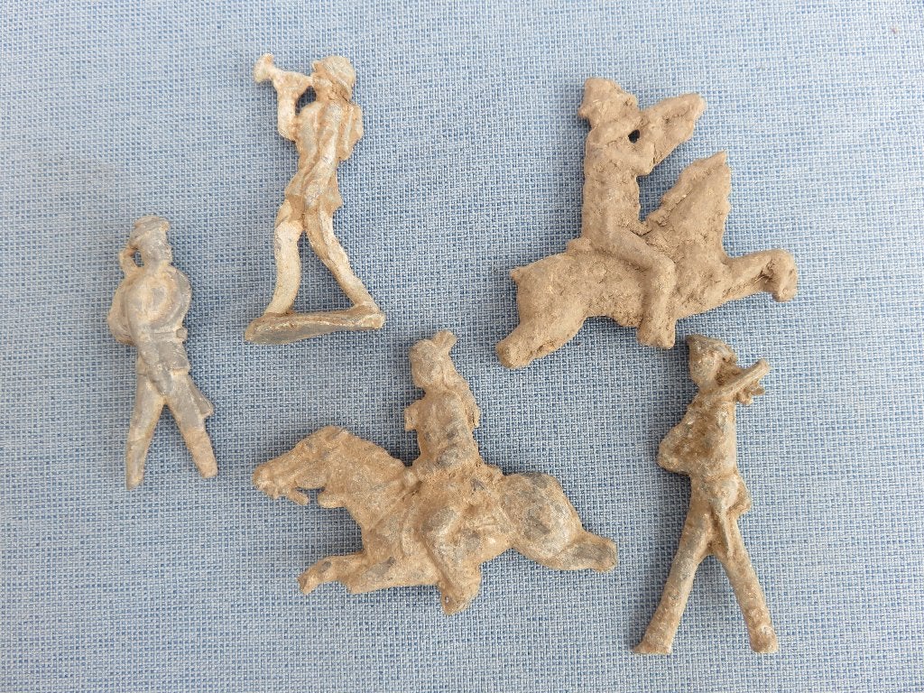 Tinnen soldaatjes - 17e - 20e eeuw - bodemvondsten, Antiek en Kunst, Ophalen of Verzenden