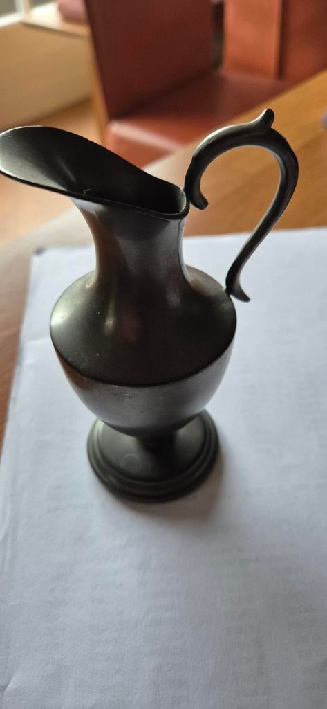 Antieke tinnen karaf met sierlijke handgreep, Antiek en Kunst, Antiek | Tin, Ophalen of Verzenden