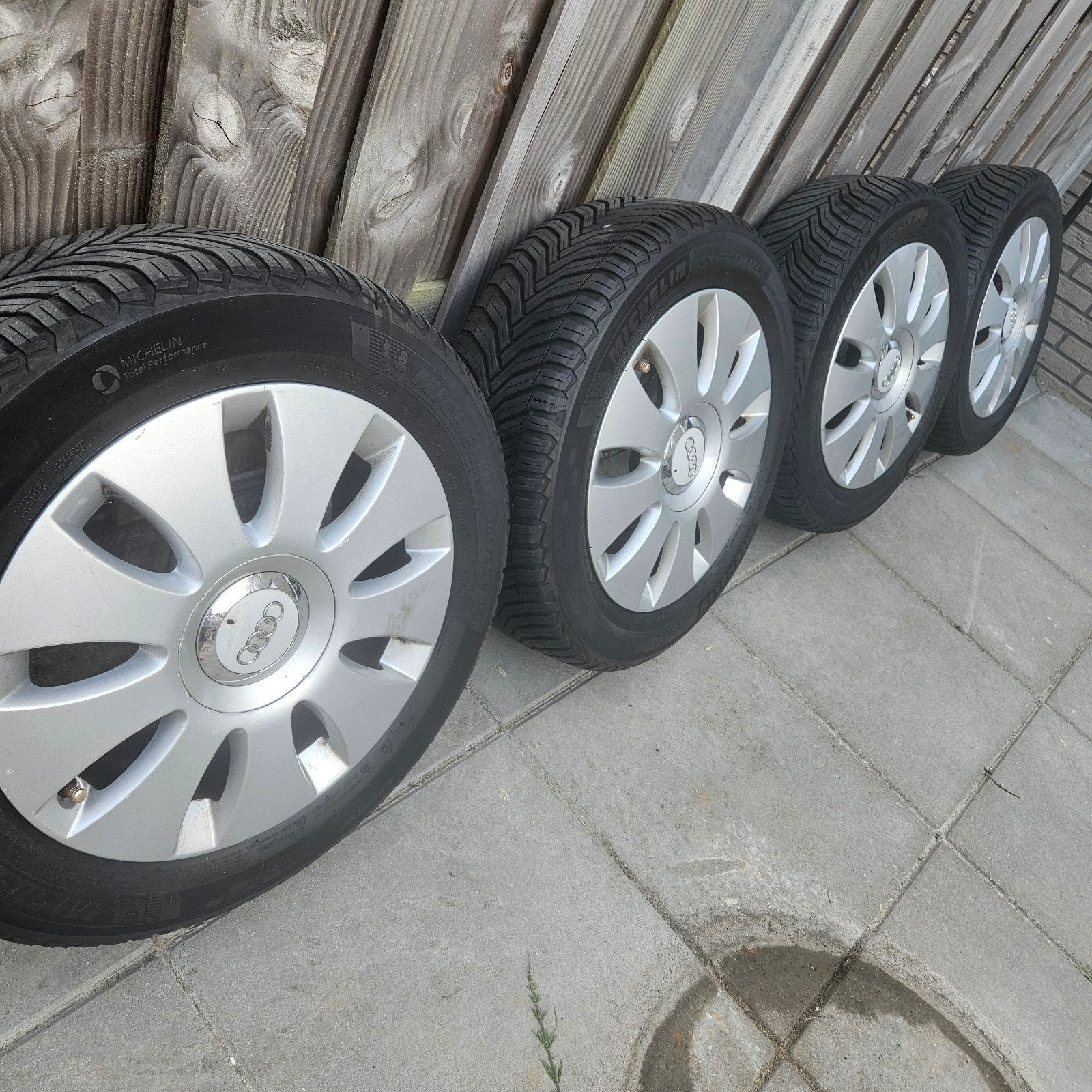 Michelin All Season Banden en Velgen 205/55 R16 Audi, Ophalen, Gebruikt, 16 inch, Banden en Velgen