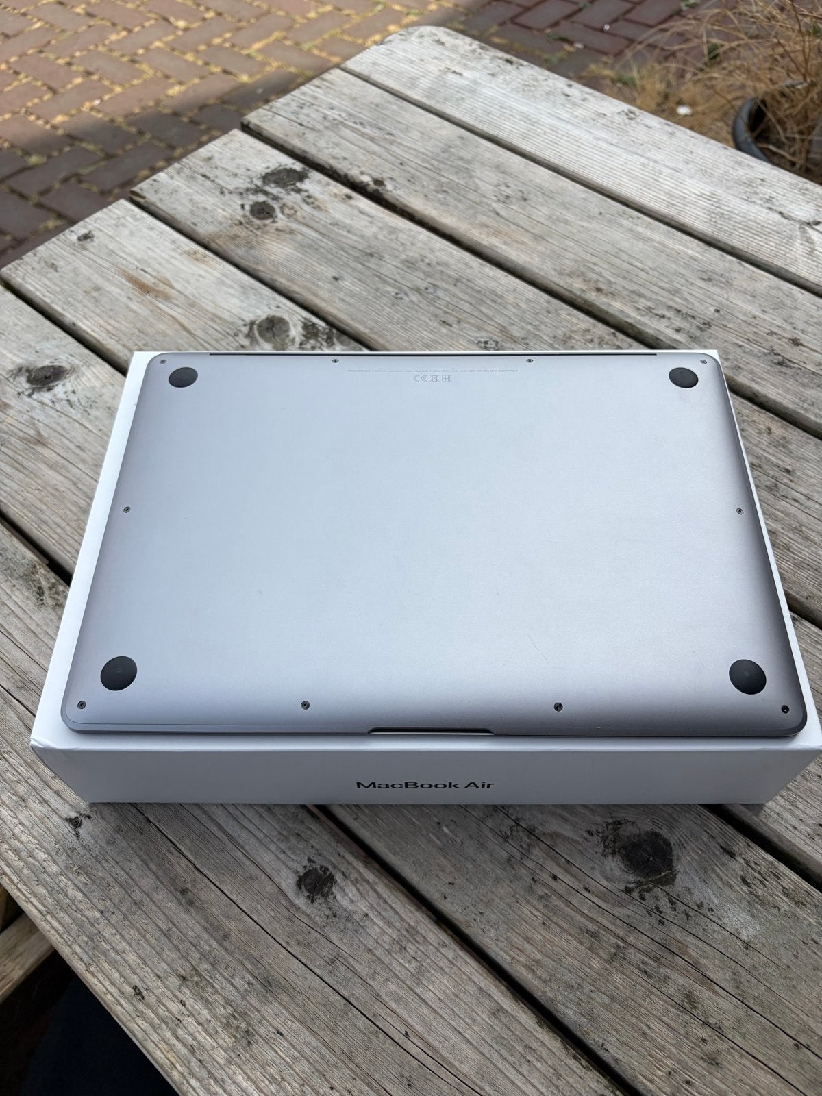 Foto 6 van MacBook Air M1 2020 – 13”, 256GB, 8GB RAM