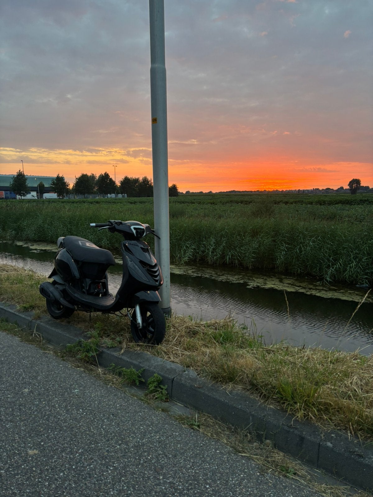 Zip 172 s2 brom, Fietsen en Brommers, Scooters | Piaggio, Ophalen, Zo goed als nieuw, Tweetakt, Zip