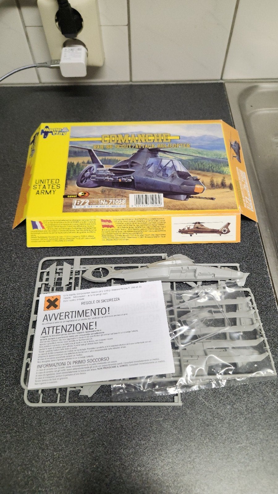 Modelbouw Helikopter Comanche., Ophalen of Verzenden, Gebruikt, 1:72 tot 1:144, Overige merken