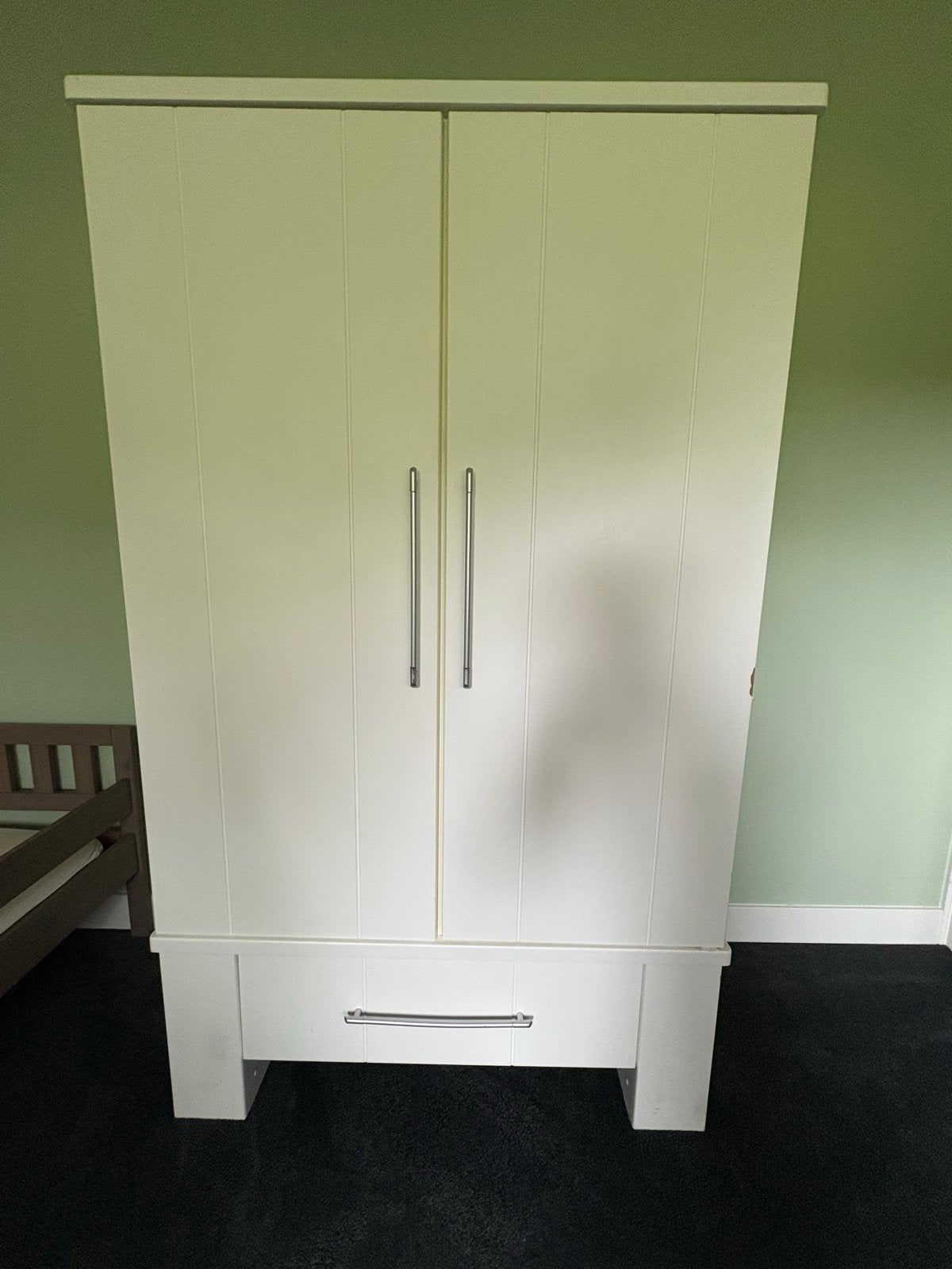Gratis! Kinderkast / kledingkast, Ophalen, Gebruikt, 50 tot 70 cm, 105 cm of meer
