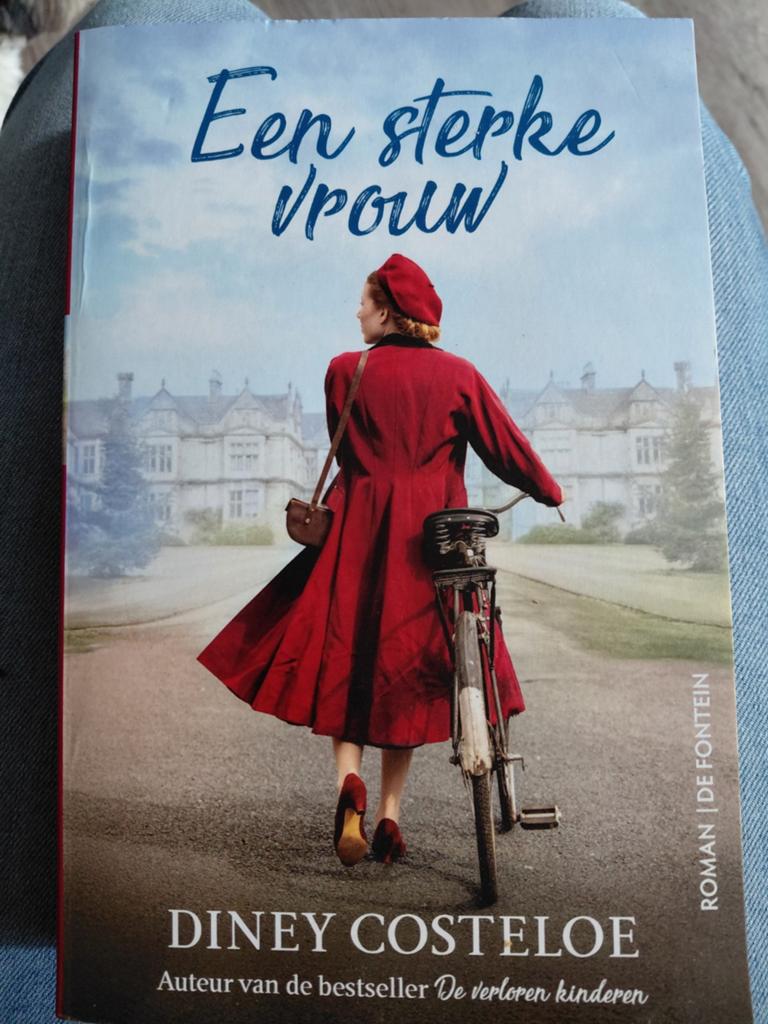 Een sterke vrouw. Diney Costeloe, Boeken, Ophalen of Verzenden, Tweede Wereldoorlog